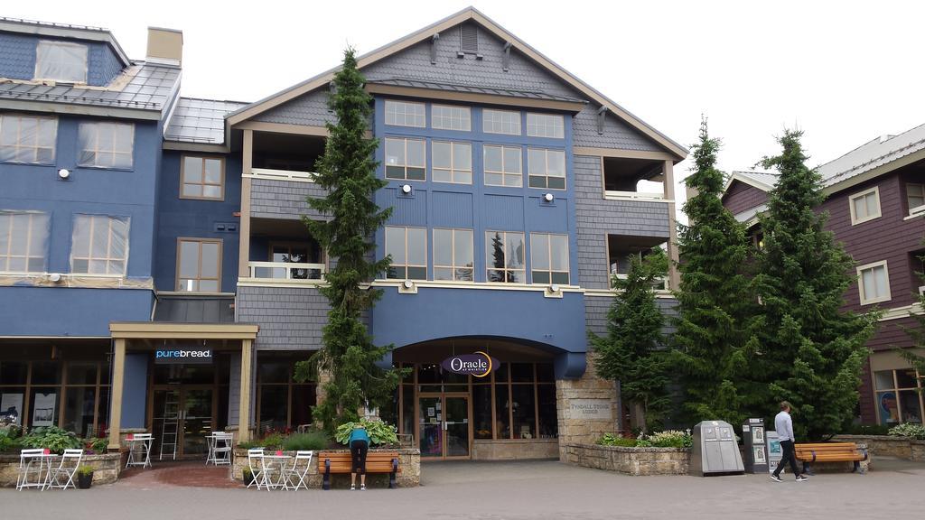 Tyndalstone Lodge 3 Bedroom In The Heart Of Village North Уислър Екстериор снимка
