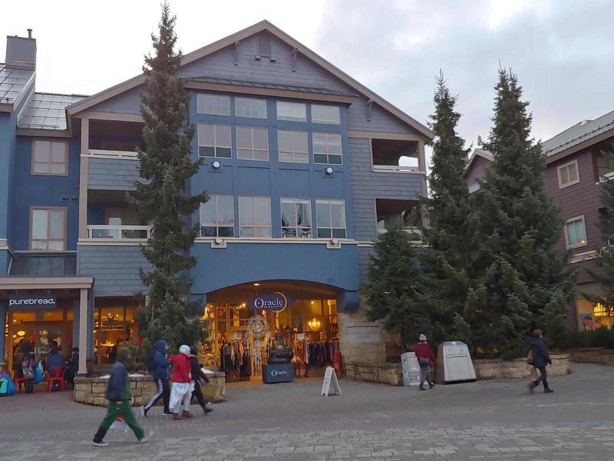 Tyndalstone Lodge 3 Bedroom In The Heart Of Village North Уислър Екстериор снимка